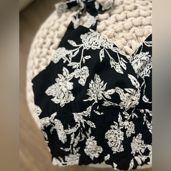 Pink Lily crop top - Picture 2 of 2